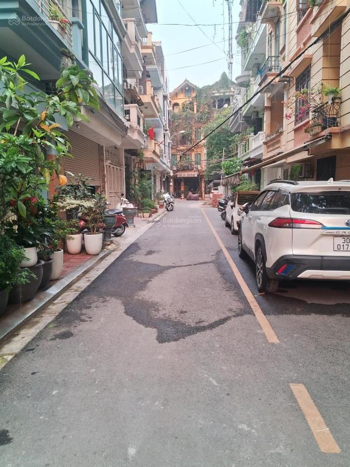 Bán nhà trần quý cáp, đống đa, phân lô ôtô tránh, vỉa hè kinh doanh dt 54m 5tầng mt 4,5m giá 29,8tỷ