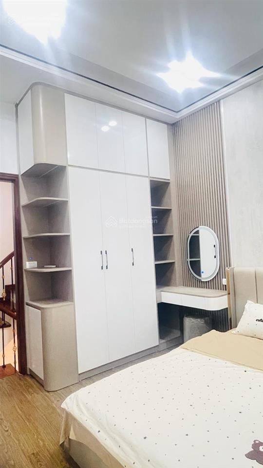 Ngõ 160 hào nam đống đa ô tô vào nhà ngõ thông kinh doanh dt 47m 4 tầng mt 3,5m giá 19,5 tỷ