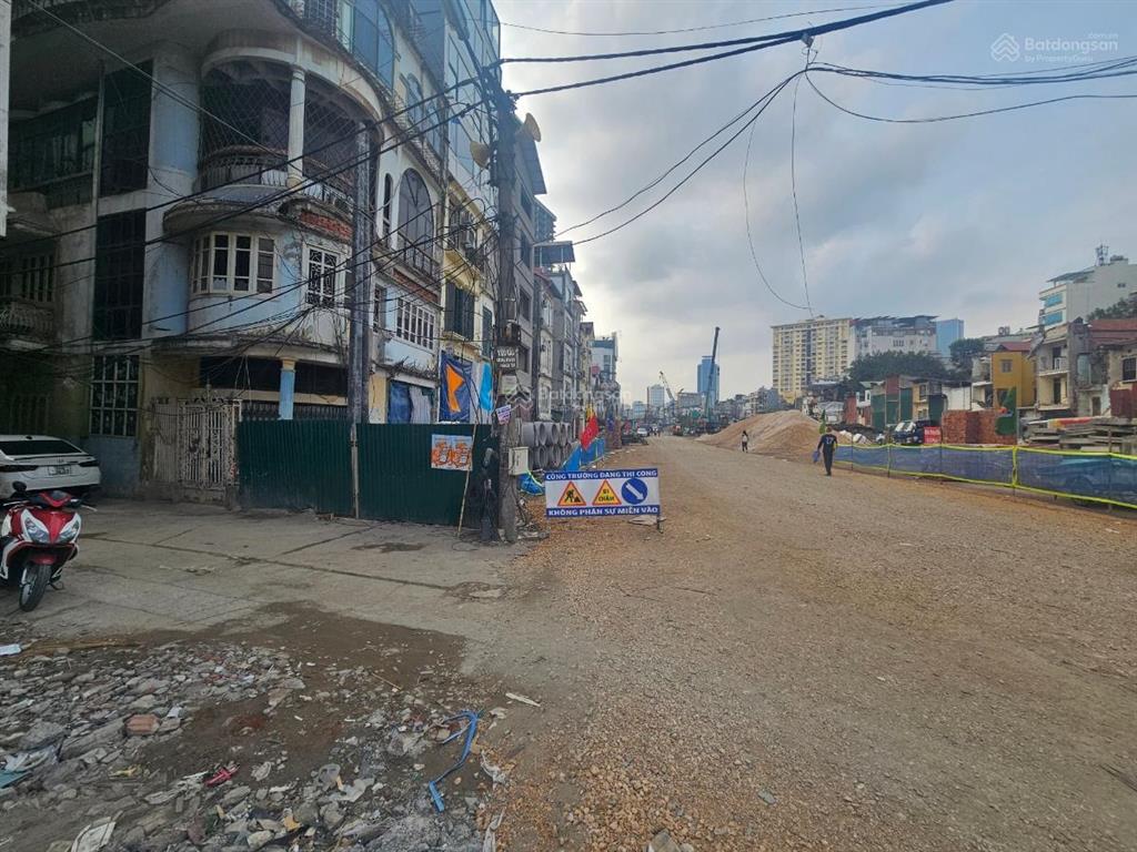 Bán nhà ngõ 12 nguyễn phúc laiđống đa phân lô  ô tô vào nhà  dt 60m 5 tầng mt 5m giá chào 29tỷ
