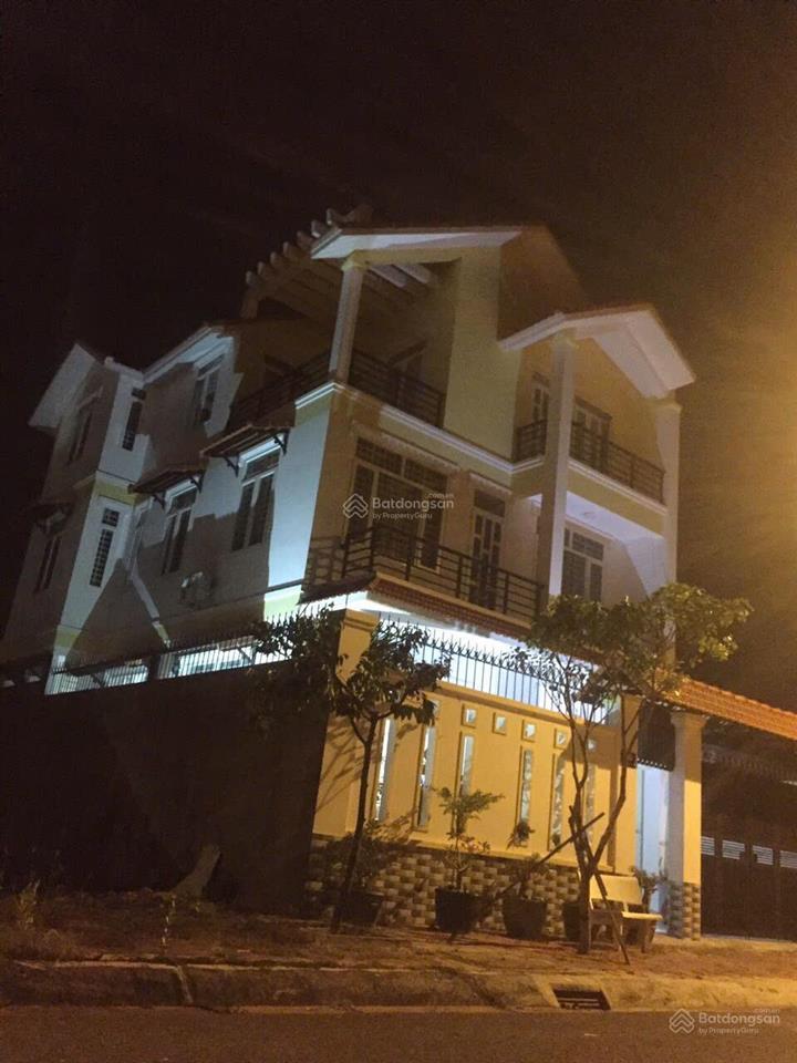 Chủ gửi bán căn biệt thự phước sơn (p11, tp vũng tàu cũ) đã hoàn thiện full nội thất, gần biển