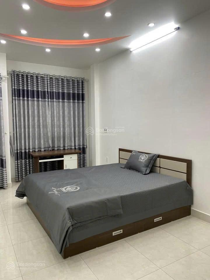 Văn cao nhà 5 tầng, 6 phòng ngủ