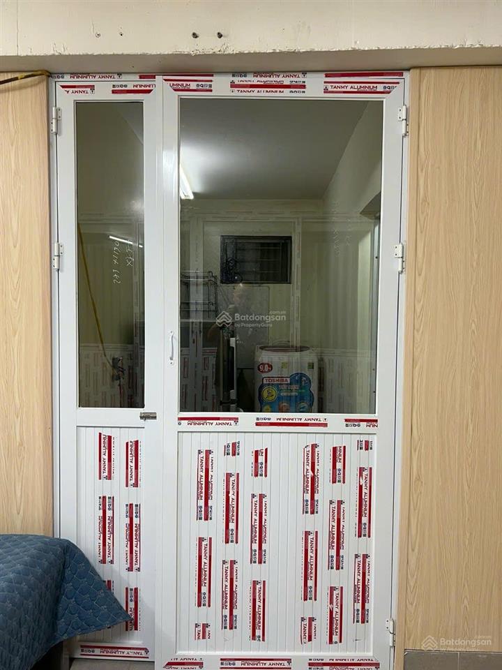 Cho thuê nhanh ccmn 30m2 full đồ, tiện ích xung quanh đầy đủ, giá tốt tại trung văn, hà nội