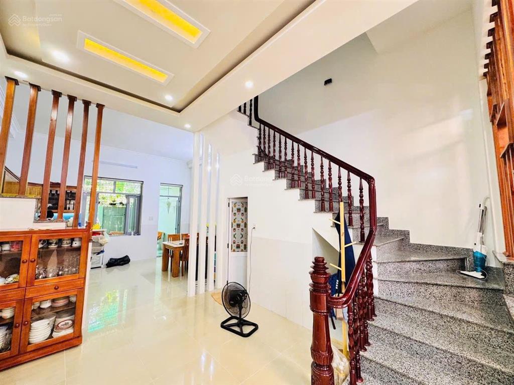 Hàng hiếm nha trang đất 104m, nhà 3 tầng hoàn công chuẩn 229m, đường ô tô, chỉ 3,6 tỷ