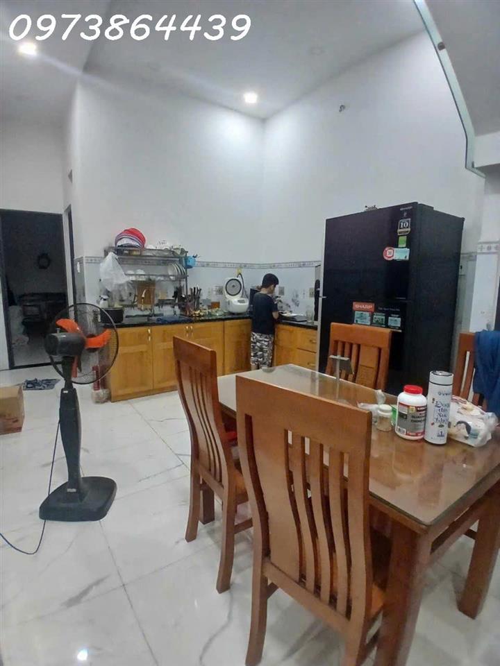 MẶT TIỀN CHỢ HIỆP THÀNH – GIÁP NGUYỄN ẢNH THỦ
 NGANG HIẾM 8,9M – DIỆN TÍCH 331M² – KINH