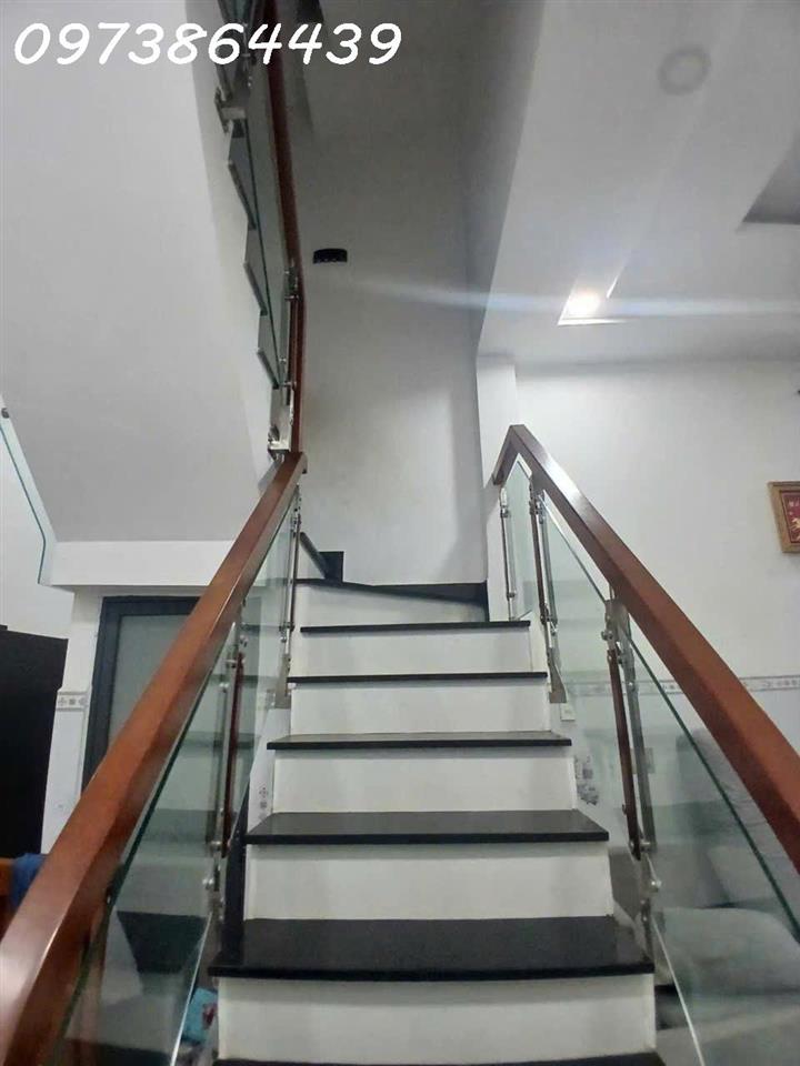 MẶT TIỀN CHỢ HIỆP THÀNH – GIÁP NGUYỄN ẢNH THỦ
 NGANG HIẾM 8,9M – DIỆN TÍCH 331M² – KINH