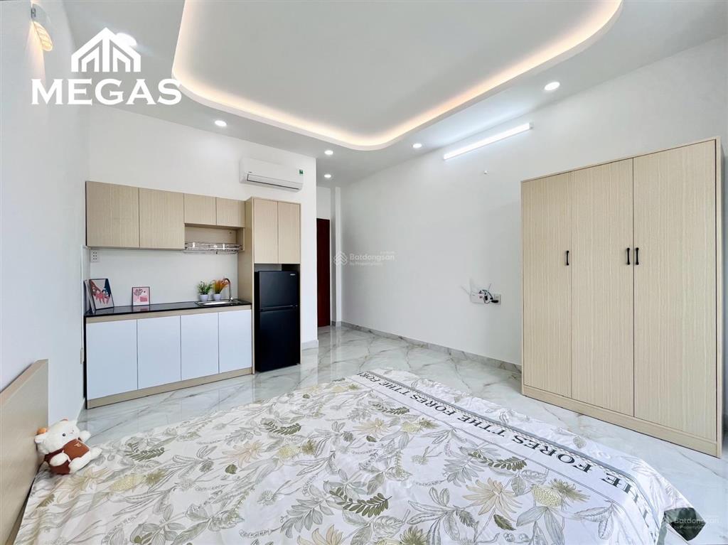 Chdv ban công riêng  full nội thất mới 100% ngay lê văn quới