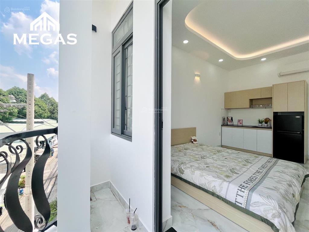 Chdv ban công riêng  full nội thất mới 100% ngay lê văn quới