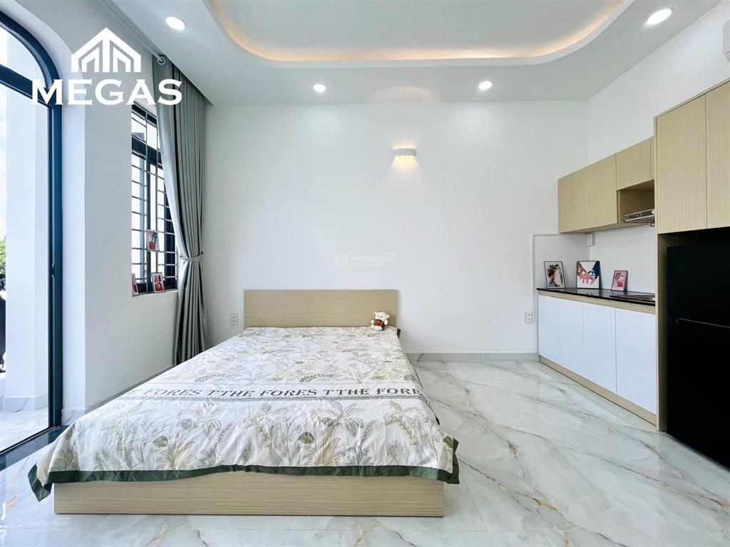 Chdv ban công riêng  full nội thất mới 100% ngay lê văn quới