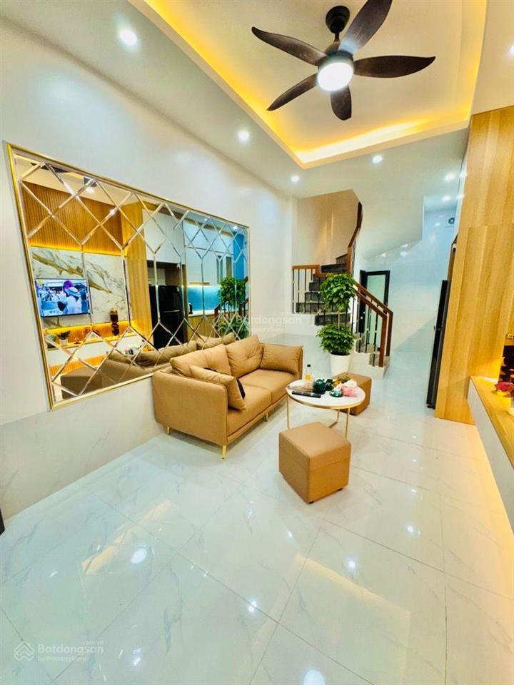 Chính chủ bán nhà tại ỷ la  dương nội  lô góc, ngõ thông, full nội thất 45 m, 4 tầng giá 8 tỷ