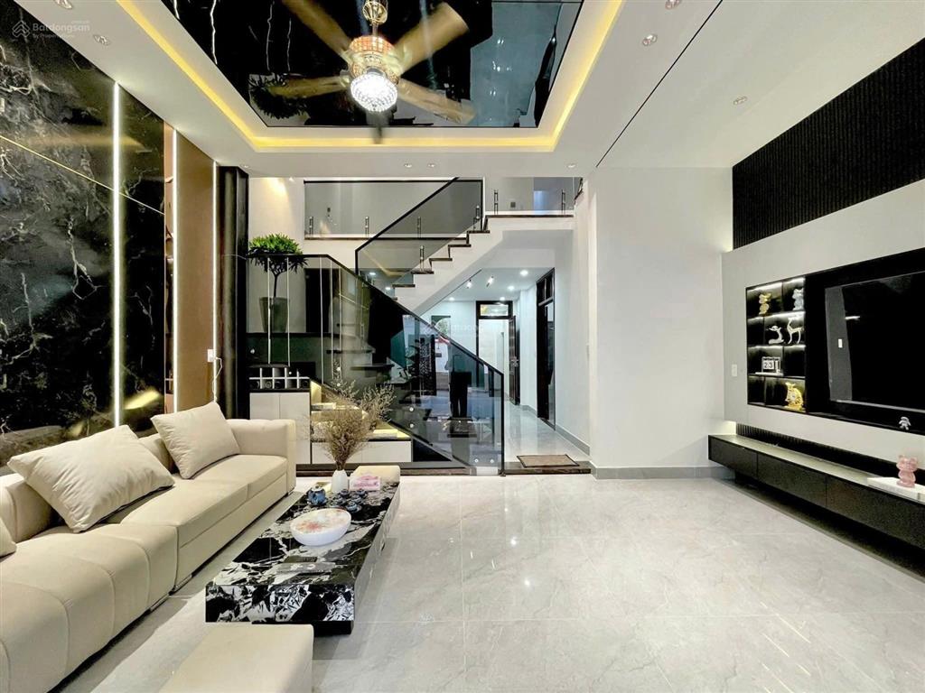 Dương nội  hà đông  chỉ hơn 11 tỷ, nhà đẹp long lanh 50m, 5t ô tô vào nhà, tránh đỗ tại cổng.