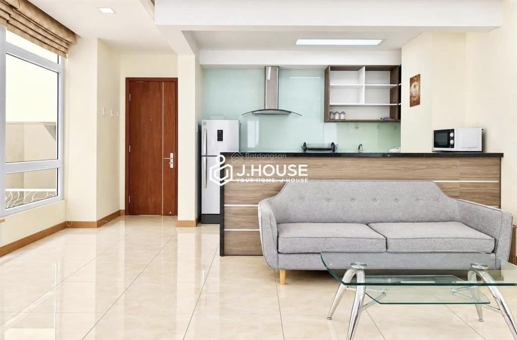 Cho thuê căn hộ 2 phòng ngủ full nội thất  vị trí ngay cung đường trường sa hoàng sa gần d10