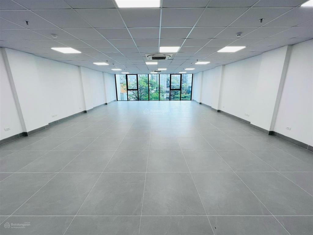(chỉ 18tr) vp nguyễn khang 80m2/mt 10m  pccc đầy đủ, full kính, tiện kinh doanh mọi ngành nghề