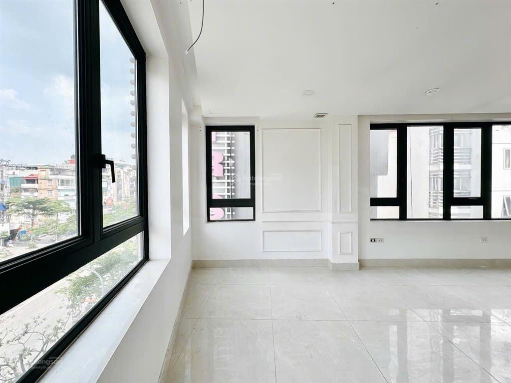 Chính chủ cho thuê văn phòng 100m2 xã đàn giá chỉ 19tr full kính view thoáng