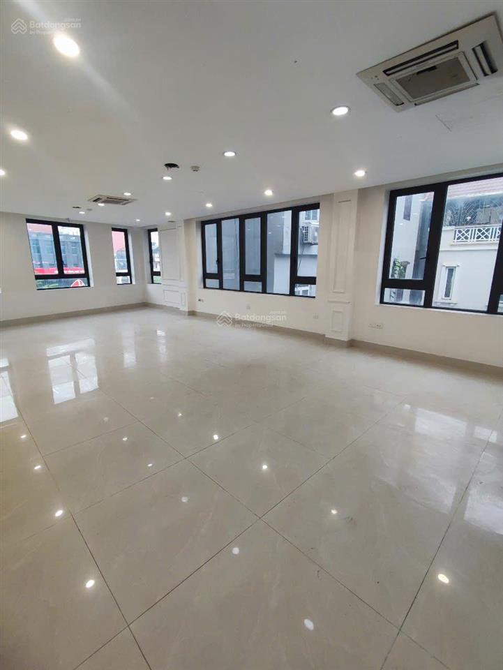 Vp thông sàn 100m/mt 6m mặt phố xã đàn 15tr/tháng  kính thoáng view đỉnh, kinh doanh đa ngành
