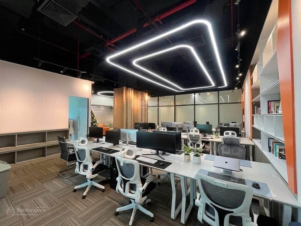 Chính chủ cho thuê hoàng văn thái thanh xuân 100m² 8 tầng/ mt 6m full kính, hầm xe giá 15tr/tháng