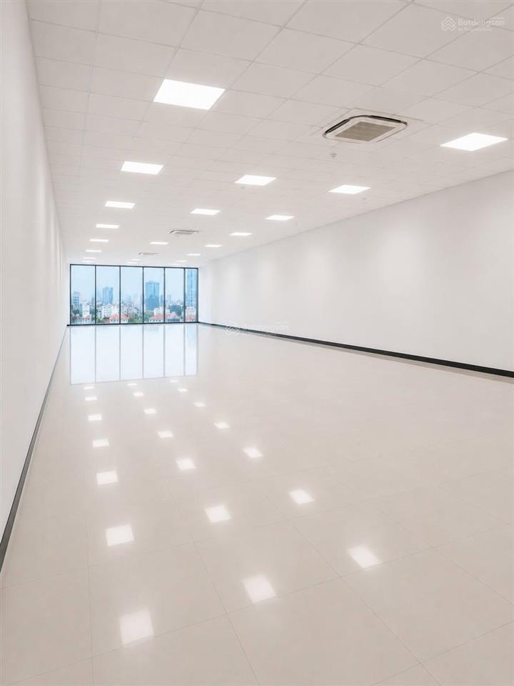 Văn phòng mặt phố hoàng văn thái 100m2/mt 6m  chính chủ cho thuê 12 triệu/tháng full kính thoáng