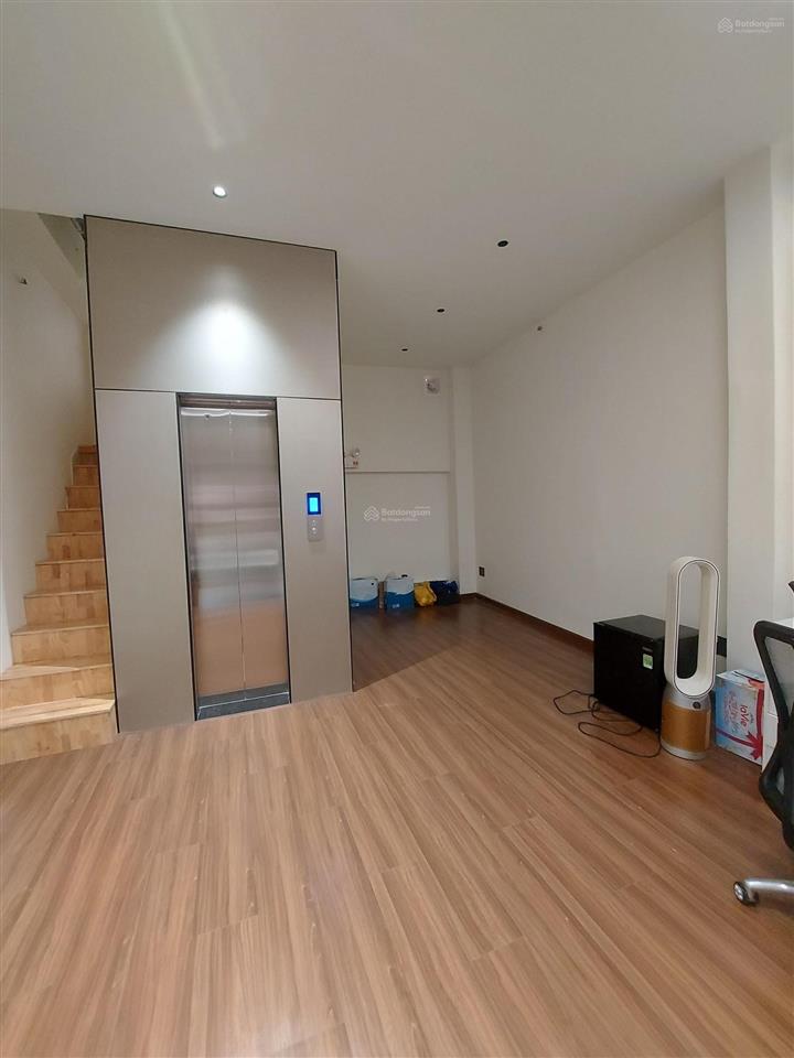 Giảm 25%. bán nhà mặt tiền đinh tiên hoàng. quận 1. 92m2. 4 tầng. chỉ 33 tỷ.