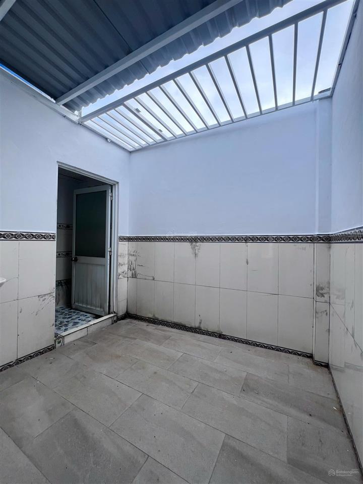 Nhà sổ riêng chính chủ hóc môn gần chợ gần trường, sang tên ngay