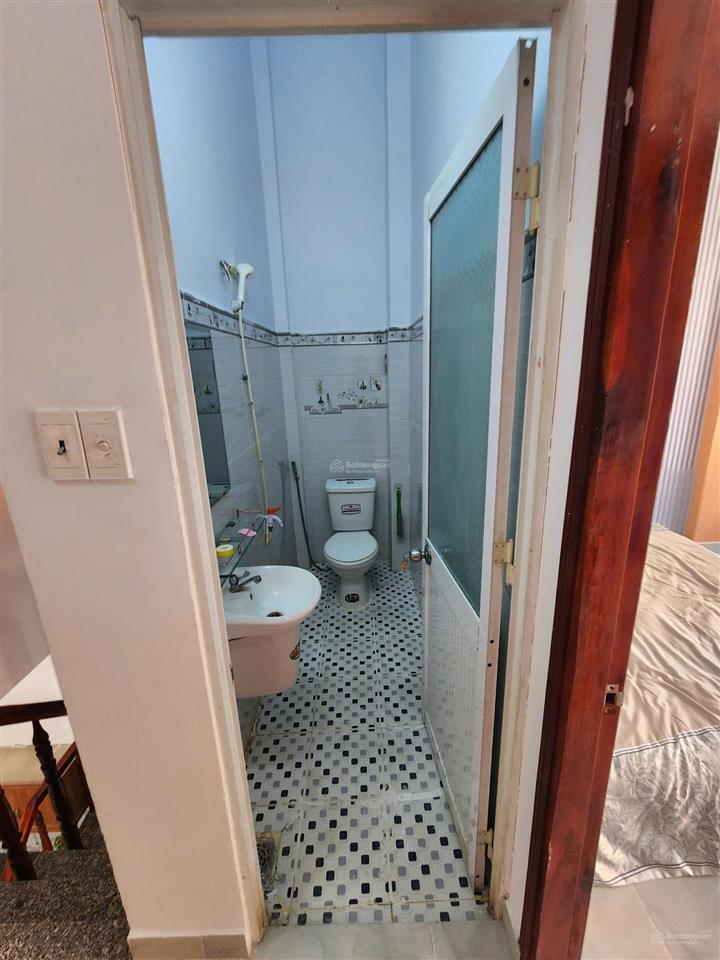 Bán nhà 765 triệu  mặt tiền chính chủ sổ riêng 1 trệt 1 lầu 2pn 2wc