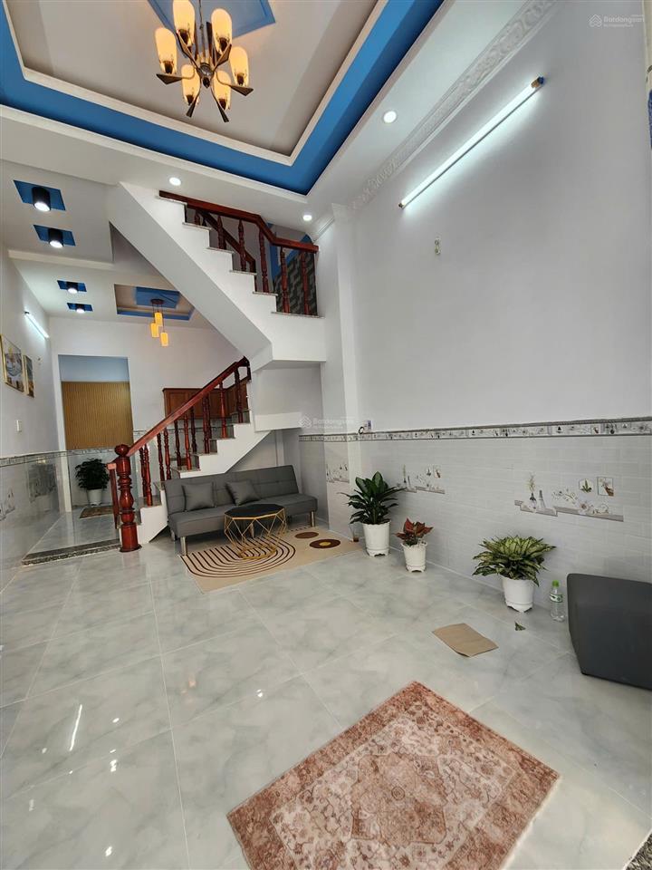 Bán nhà 765 triệu  mặt tiền chính chủ sổ riêng 1 trệt 1 lầu 2pn 2wc