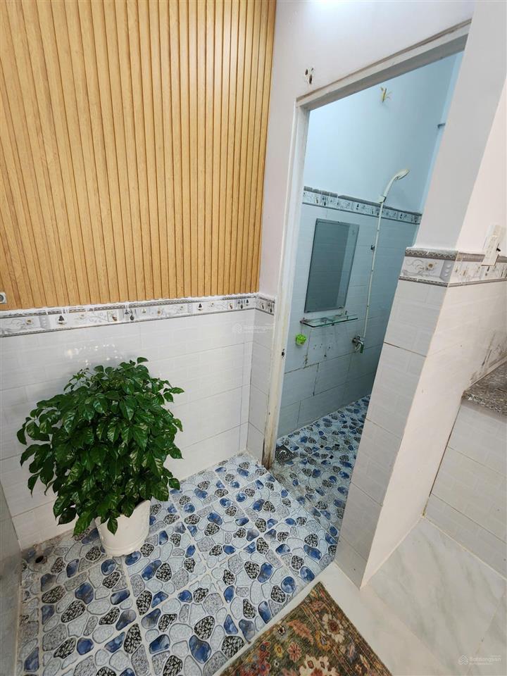 Bán nhà 765 triệu  mặt tiền chính chủ sổ riêng 1 trệt 1 lầu 2pn 2wc