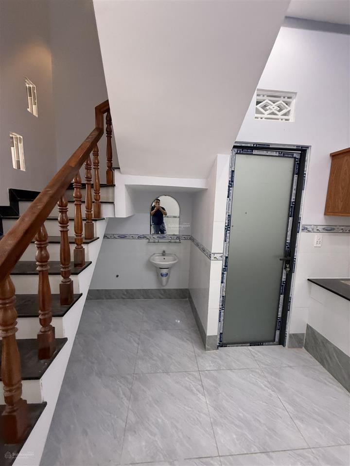 Nhà chính chủ sổ riêng giá chỉ 849tr 2pn 2wc mua là ở ngay