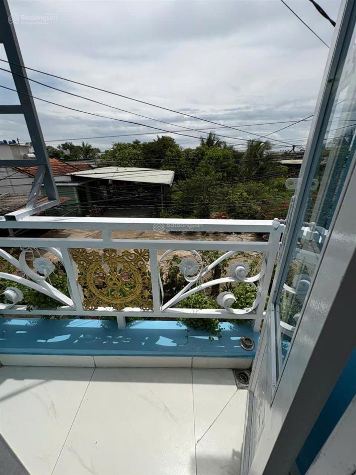 Nhà riêng chính chủ full thổ cư giá chỉ 765tr xây dựng kiên cố gần chợ , gần trường