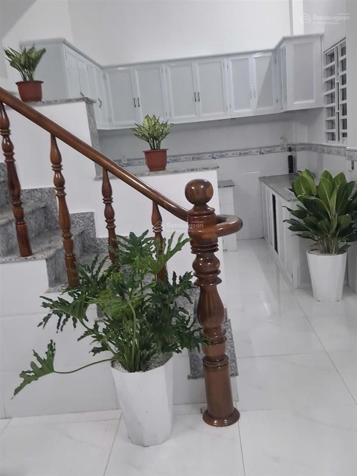 Nhà riêng chính chủ full thổ cư giá chỉ 765tr xây dựng kiên cố gần chợ , gần trường