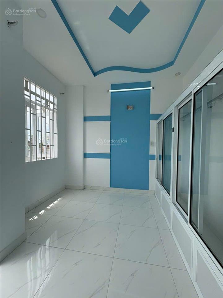 Nhà riêng chính chủ full thổ cư giá chỉ 765tr xây dựng kiên cố gần chợ , gần trường
