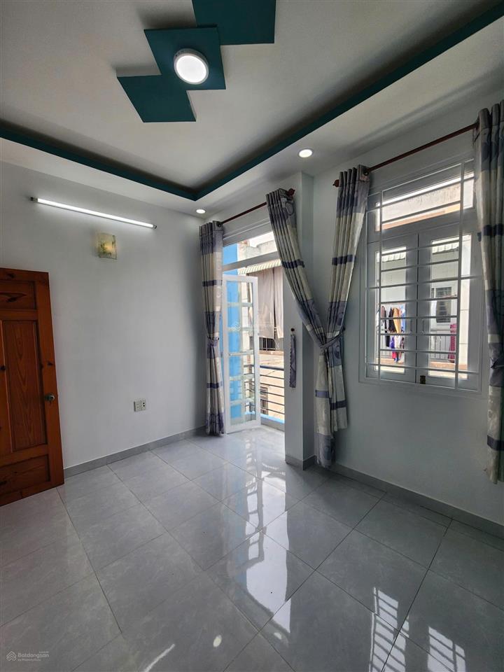 Nhà chính chủ sổ riêng không vi bằng, 2pn 2wc, mua là ở ngay