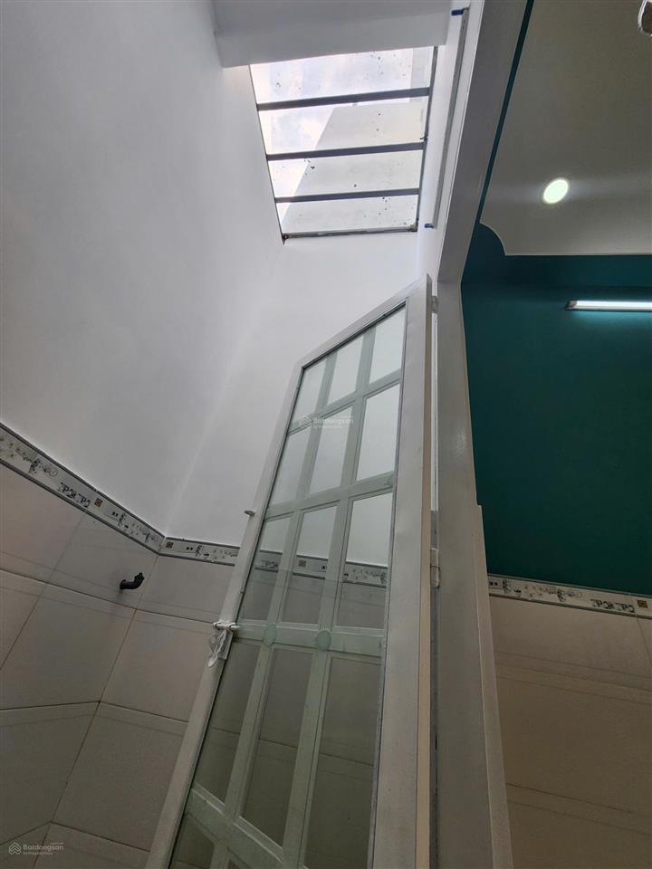 Nhà chính chủ sổ riêng không vi bằng, 2pn 2wc, mua là ở ngay