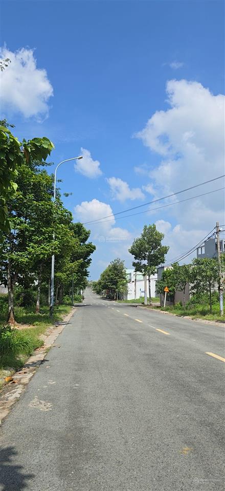 Gia đình cần bán nhà kho 6 tỉ trung tâm gần biển long hải