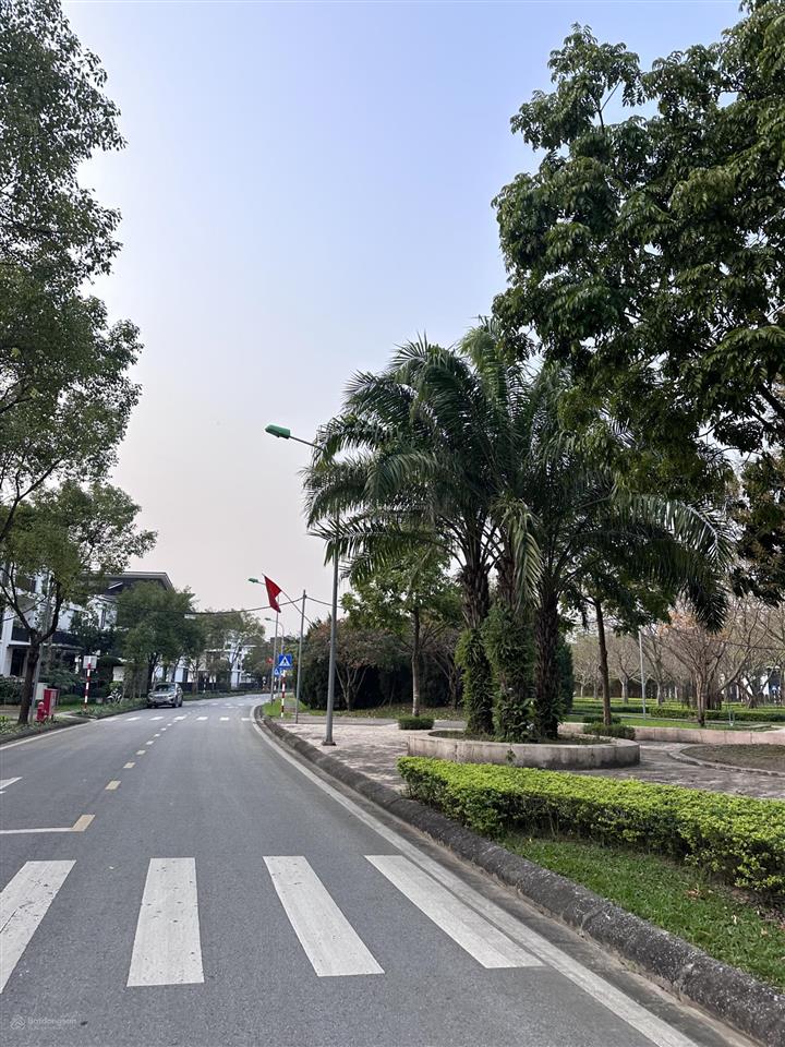 Cần tiền bán gấp lô liền kề trục đường chính hado charm villas 22 tỷ rẻ nhất thị trường