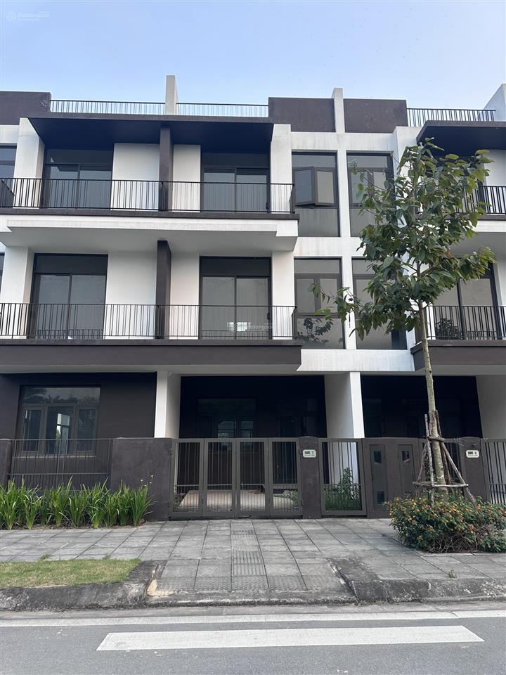 Cần tiền bán gấp lô liền kề trục đường chính hado charm villas 22 tỷ rẻ nhất thị trường