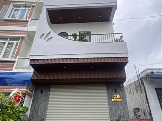 Bán nhà mới dạng homestay 3 tầng nam nha trang  có thang máy và tặng nội thất