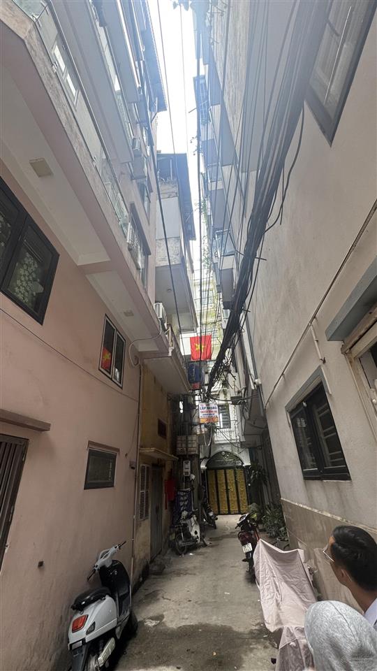 Nhà riêng tại 16b, lương khánh thiện, 5.4 tỷ, 21.1m2, giá ưu đãi, đẹp, nhiều tiện ích
