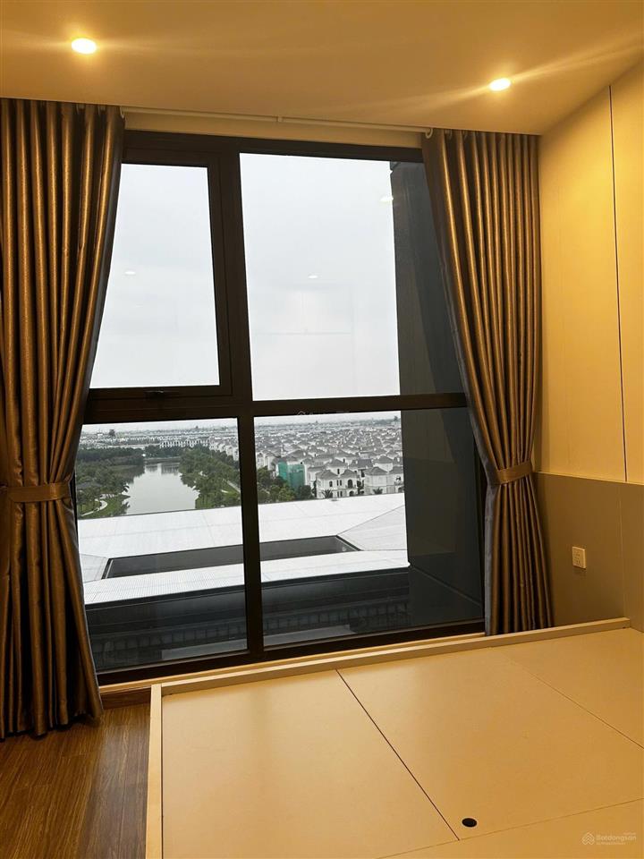 Bán gấp cc 1pn, 1wc, 44m2 tại the pavilion  vinhomes ocean park, giá siêu hời 2,7 tỷ
