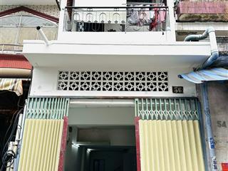 Bán nhà chính chủ quận 5. nhiều tiện ích. ngay chợ hòa bình
