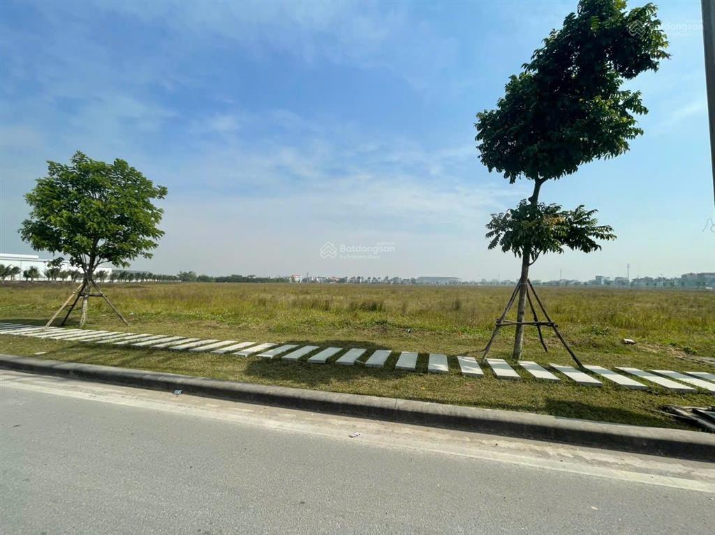 Cần chuyển nhượng gấp lô đất 3.000m2 tại kcn đồng văn 1 mở rộng, hà nam  đã có sổ đỏ,bàn giao ngay