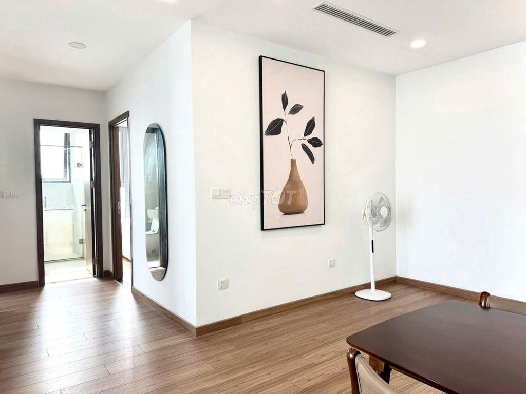 Cho thuê căn hộ 2PN dọn vào liền