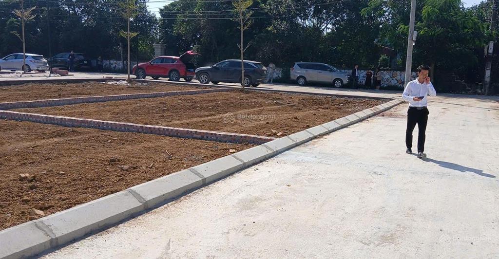 Gia đình cần tiền lo công việc nên buộc phải nhượng lại lô đất 100m² full thổ cư, sổ đỏ chính chủ
