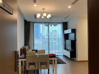Cho thuê căn hộ tại vinhome metropolis căn 2 ngủ, 79m2, full nội thất, giá 30tr, view nhìn ra hồ