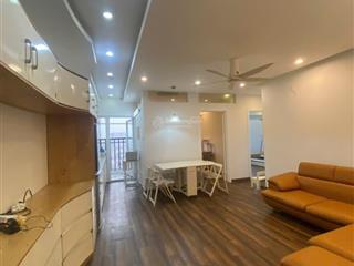 Bán căn hộ chung cư tại c7 giảng võ, căn 3 ngủ, 80m2, giá 10,8 tỷ, căn góc, view thoáng, tầng cao