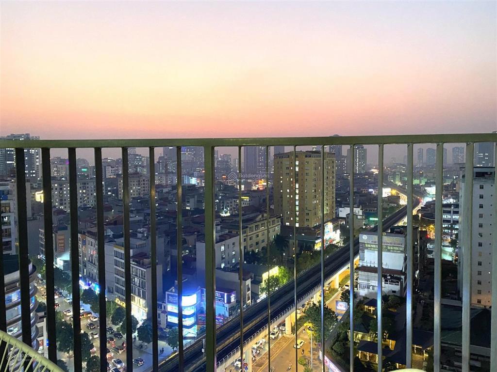Cho thuê căn hộ tại bamboo airways tower, diện tích 100m2, 2 ngủ, giá 18tr, full nội thất, tầng cao