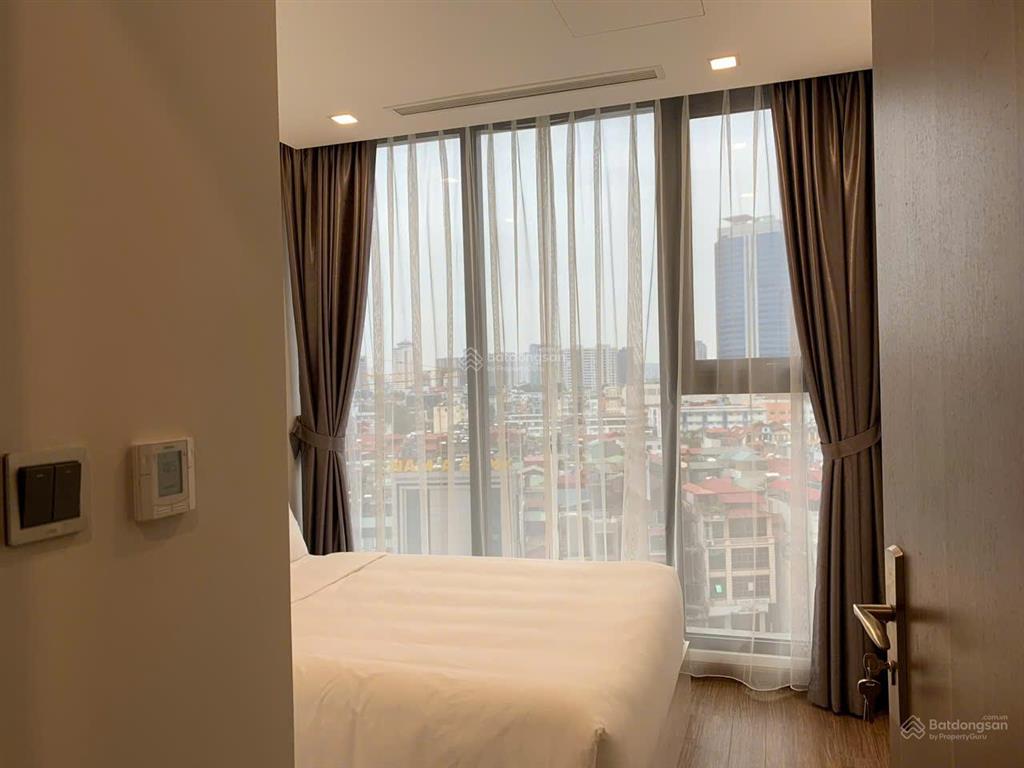 Cho thuê căn hộ tại metropolis căn hộ 2 ngủ, 80m2, giá 32tr, full nội thất, tầng cao, view hồ