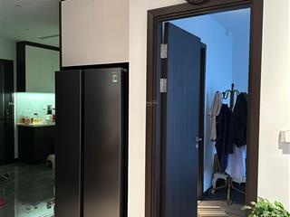 Bán căn hộ tại số 8 nguyễn hồng, căn hộ 2 ngủ, 57m2, giá 11,4 tỷ