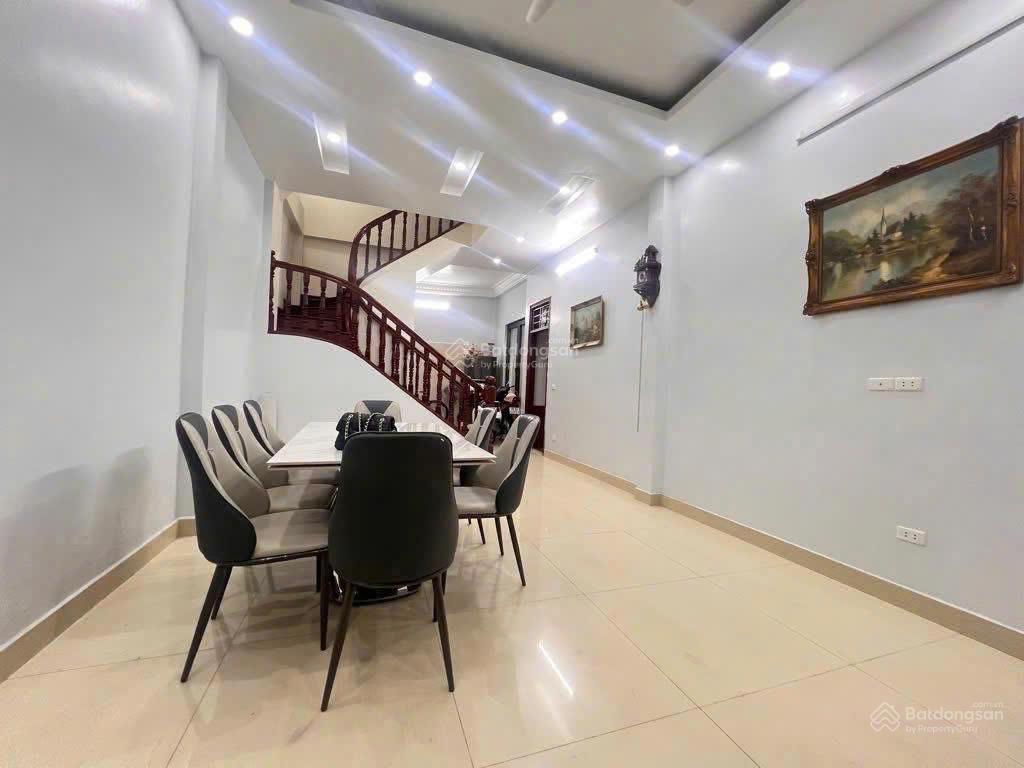 Cho thuê nhà riêng mặt ngõ phố kim mã, 79m2 x 5 tầng, giá 25tr, full đồ, có sân thượng