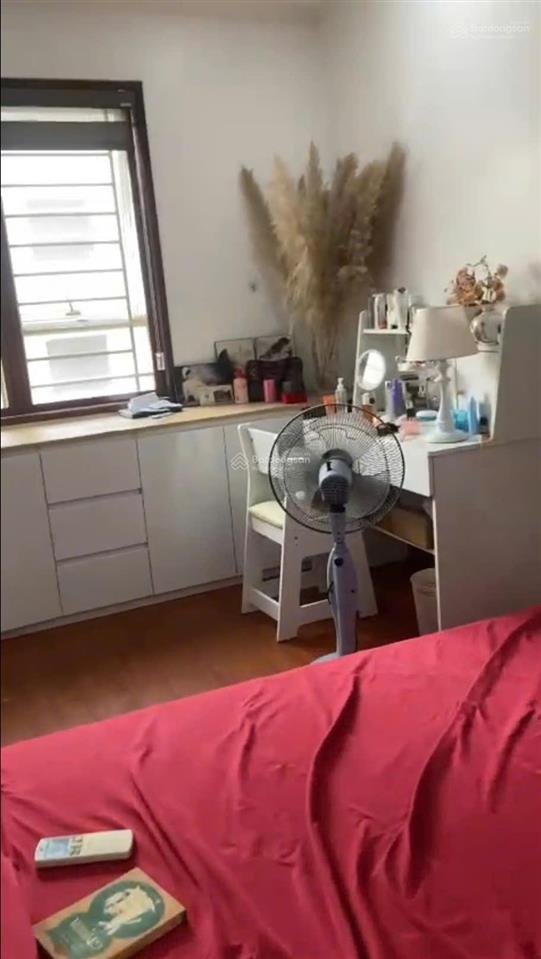 Cho thuê căn hộ tập thể kim mã 2 phòng ngủ giá chỉ 6 triệu/tháng