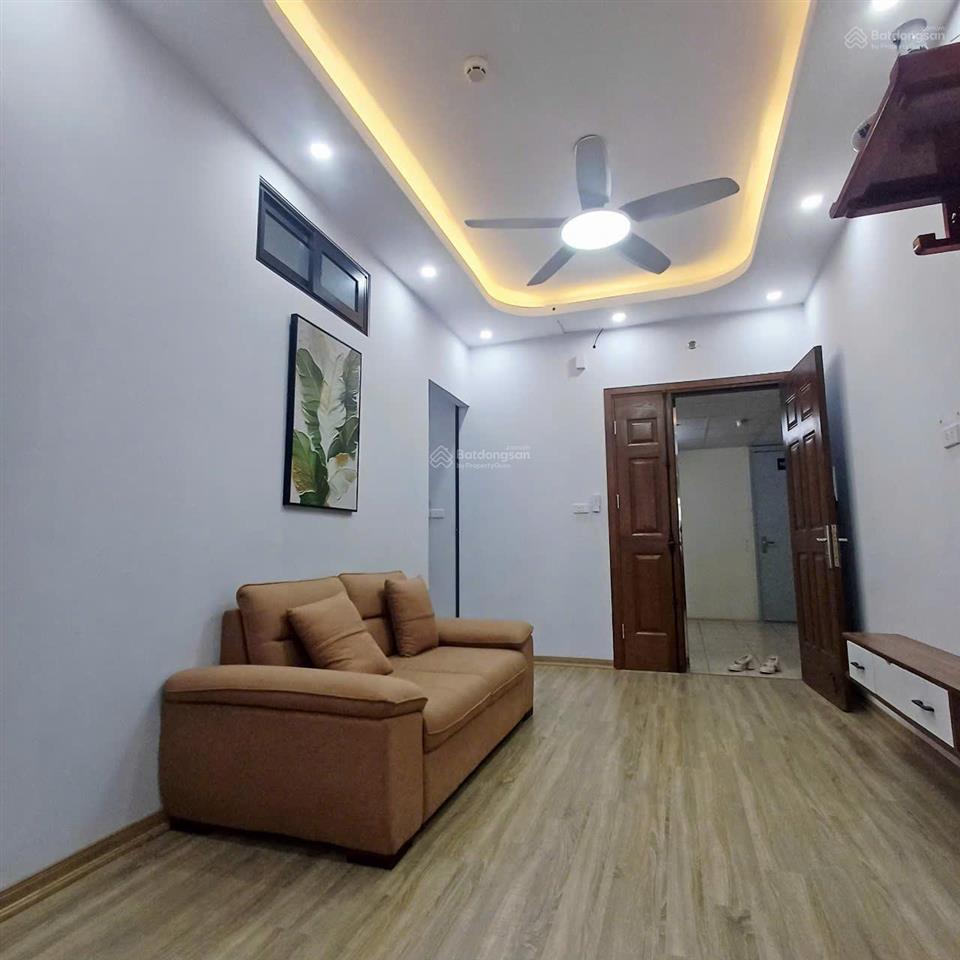 Bán căn hộ tại tòa 30t2 nam trung yên, căn hộ 2 ngủ, 46,1m2, giá 4,6 tỷ (có thương lượng)
