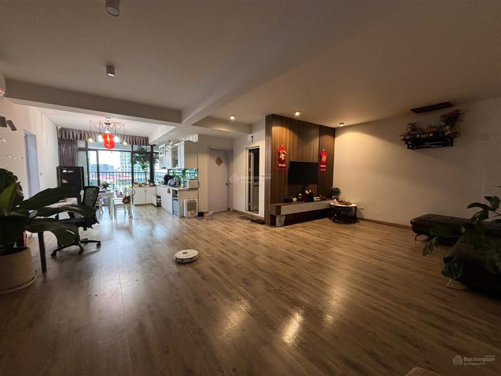 Bán căn hộ chung cư trung ương đảng, căn hộ 3 ngủ, 3wc, 131,8m², giá 16,4 tỷ, view mát